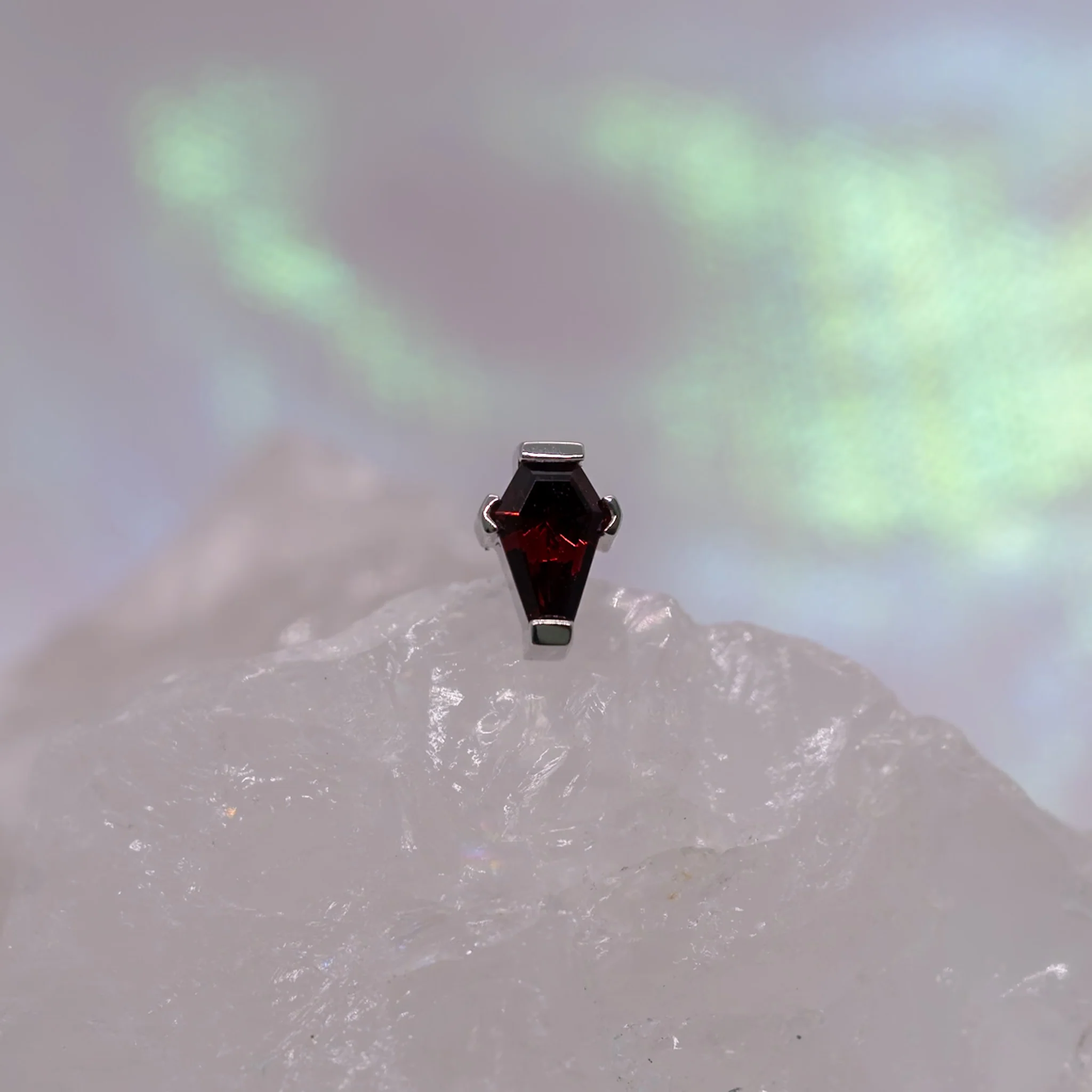 BVLA Coffin Prong - Threaded - Image 2