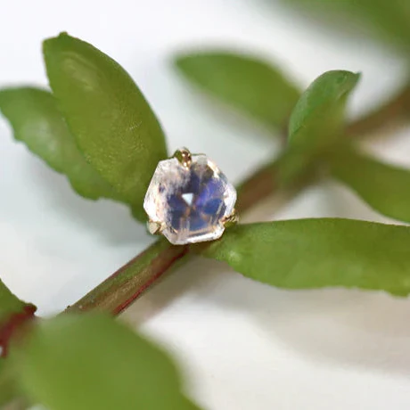 Modern Mood Moonstone Faceted Hexagon 3 Claw Prong Solitaire