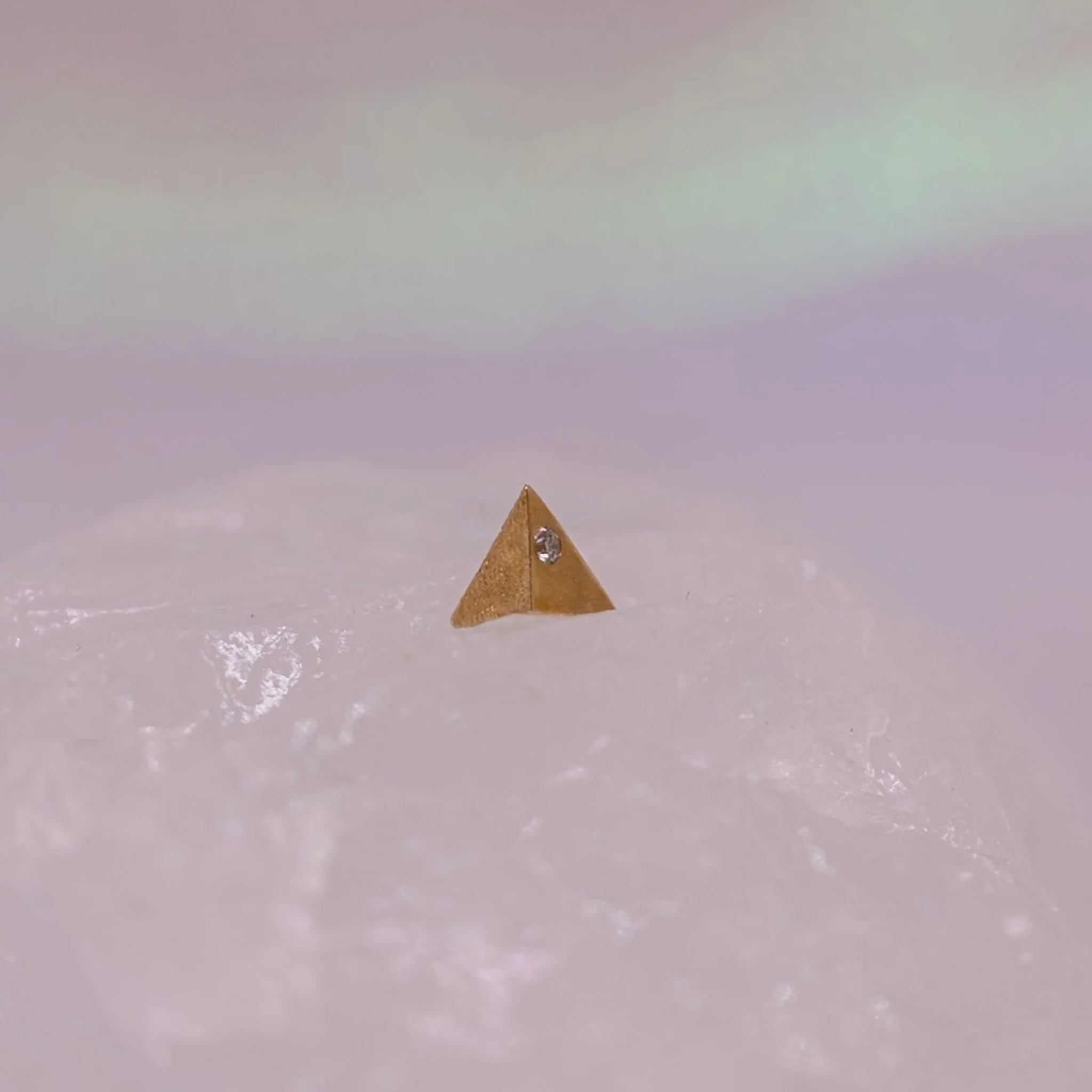 Pupil Hall Prism with Stone